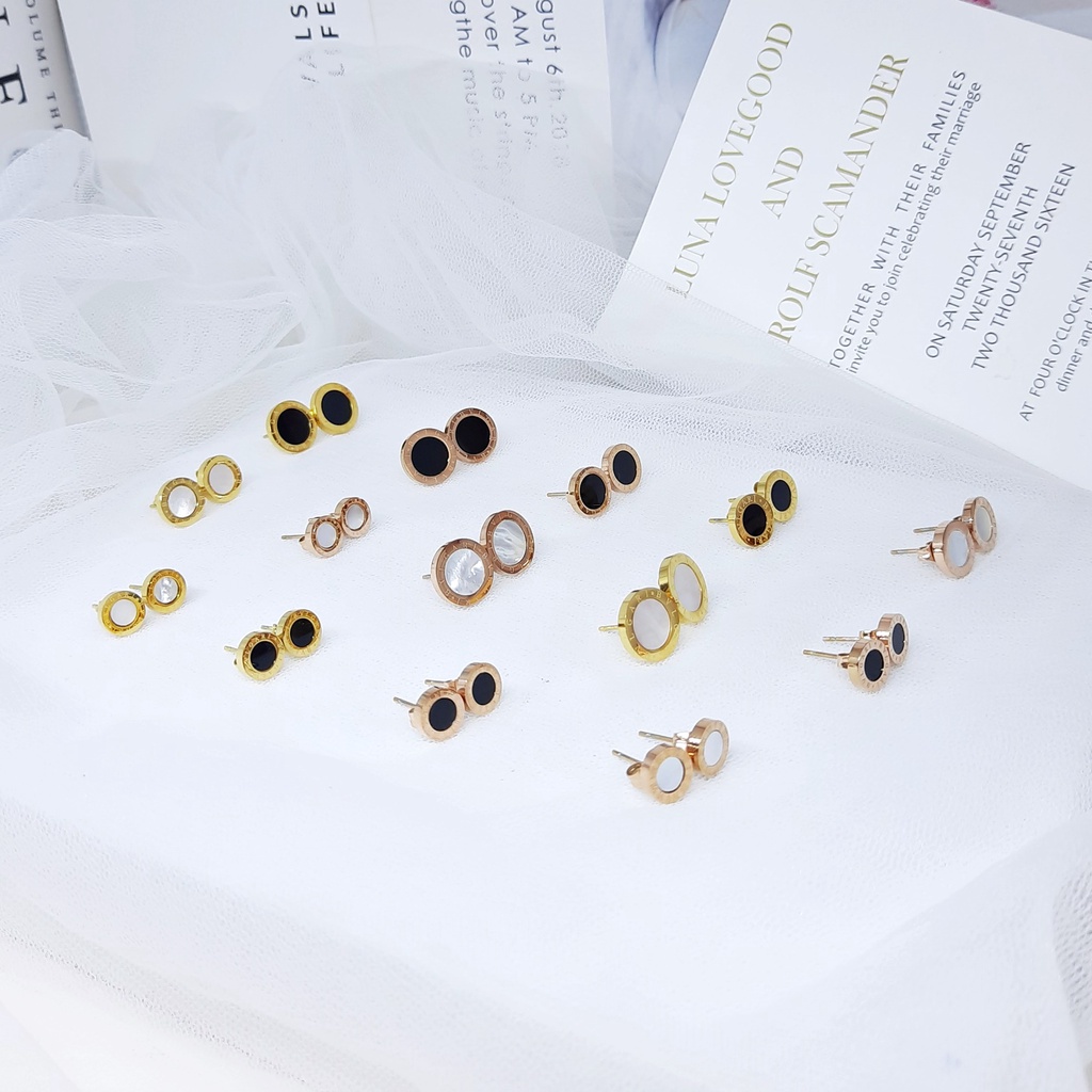 Anting TusukTitanium Bulat Hitam Romawi Polos Rose Gold - BE350