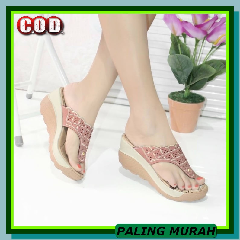 Sepatu Pancus Wanita Tumit Wedges Wejes Simoncelli Wedges Hitam W KI621 Sendal Jepit Wedges Laser B