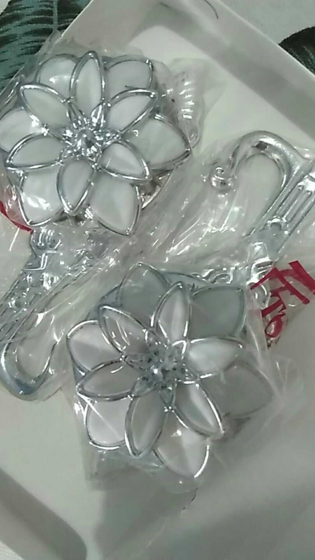 Hook Cantolan Tali Gorden Motip Bunga Tratai Dan Matahari