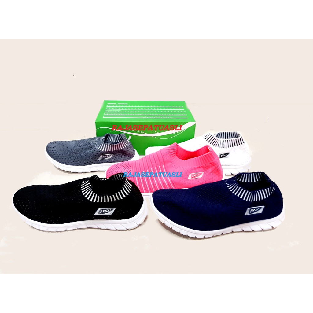 MICKELSON BY ARDILES MYTHA BELI 2 TETAP 1KG SLIP ON Size 33 - 40