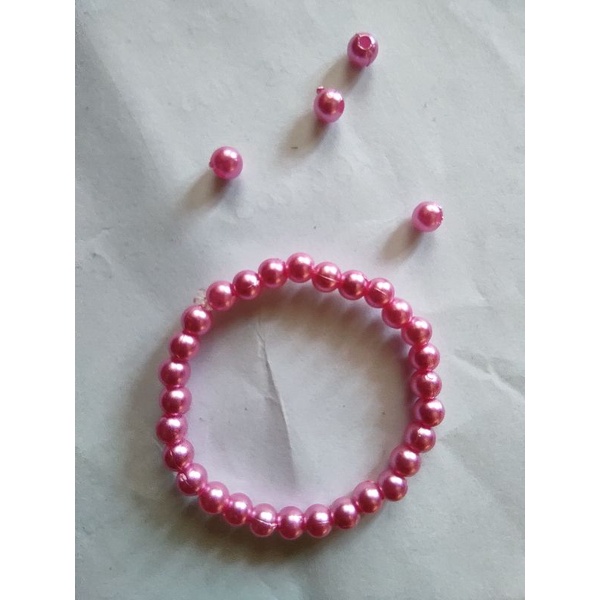 Gelang bayi Monte Manik