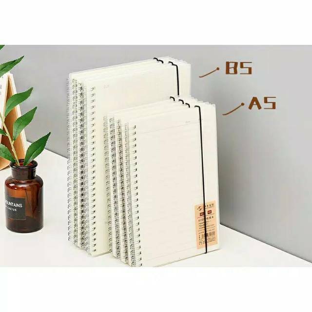 Wengu Notebook Spiral Ukuran B5 / A5 Isi 80 Lembar