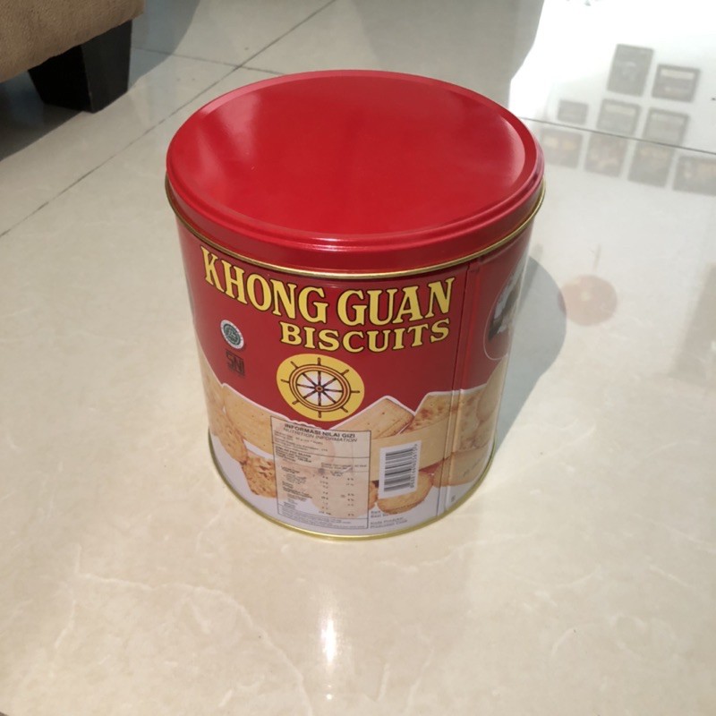 

khong guan kaleng bulat merah 650gr kue lebaran (BACA DESKRIPSI)