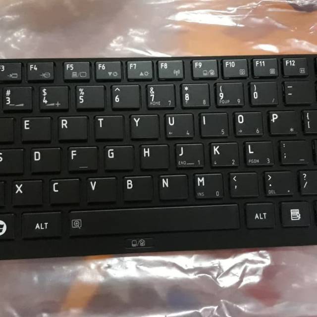 Keyboard Laptop Toshiba Portage R835 R732 R700 R705 R835 R930 R935