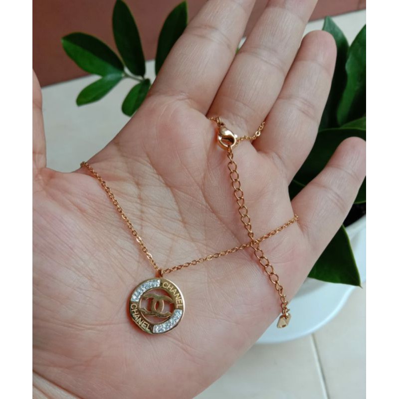 kalung titanium wanita chanel terbaru