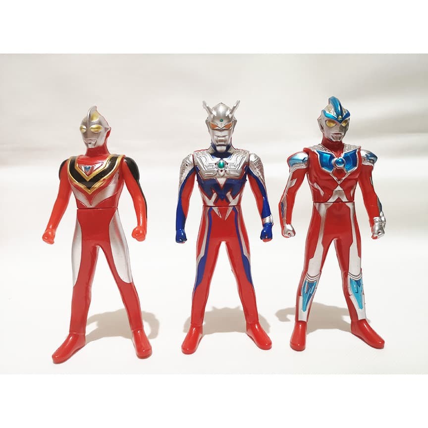 Mainan Anak set Figure Ultraman Dyna Ultraman Tiga Ultraman Taro