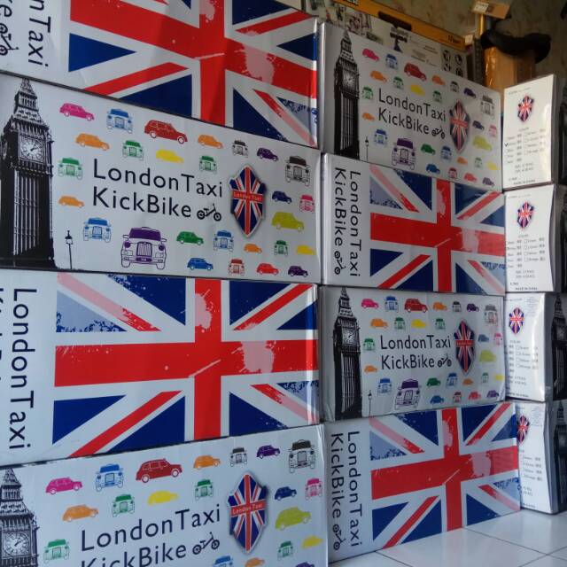 LONDON TAXI BALANCE BIKE