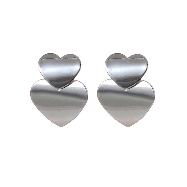 LRC Anting Tusuk Fashion Color Heart Shape Decorated Earrings