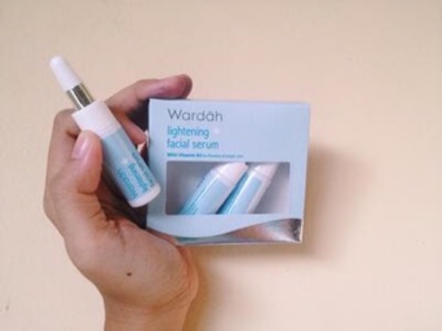 WARDAH Lightening Facial Serum Ampoule