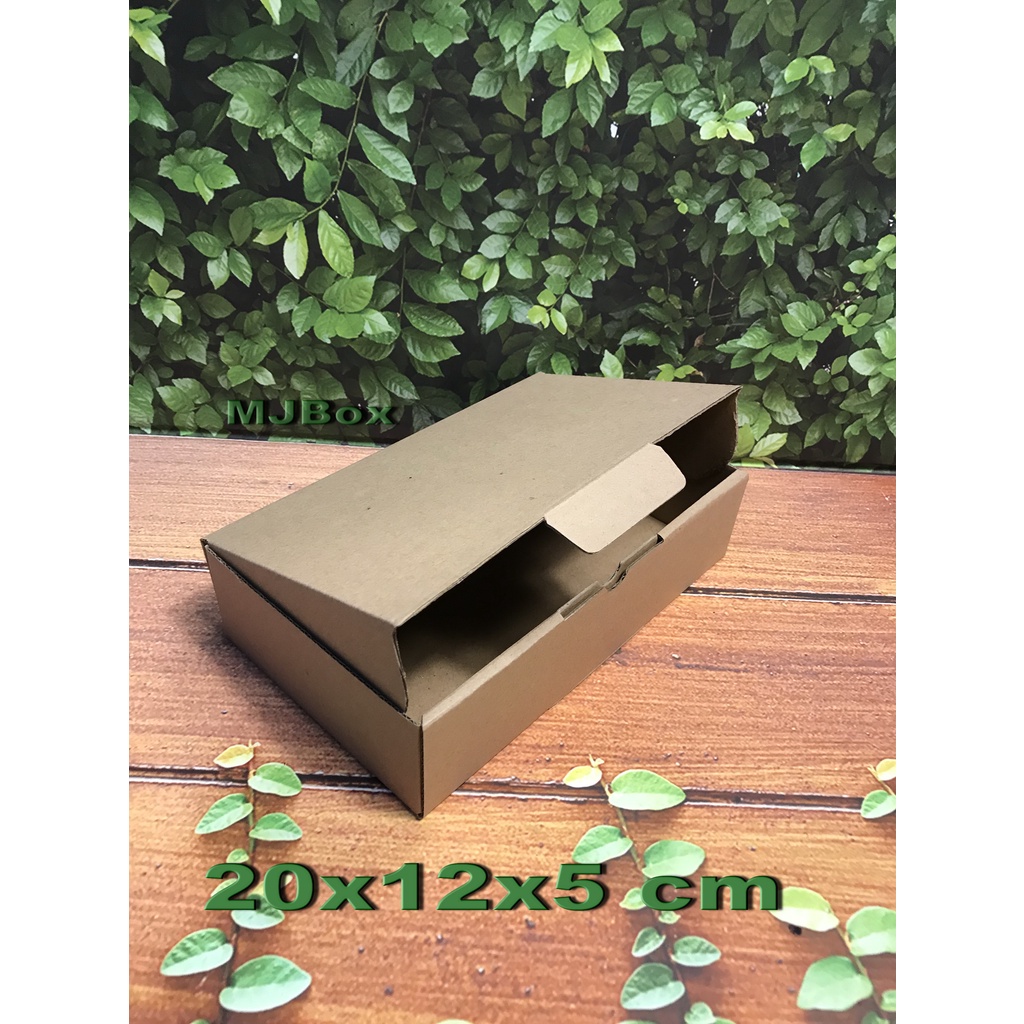 

KARDUS UK. 20x12x5 CM........DIE CUT KOTAK KARTON UNTUK PACKING SOUVENIR - DLL- MODEL BOX PIZZA