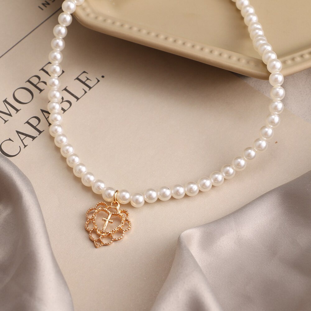 Kalung Choker Rantai Desain Hati Gaya Punk Gothik Untuk Wanita