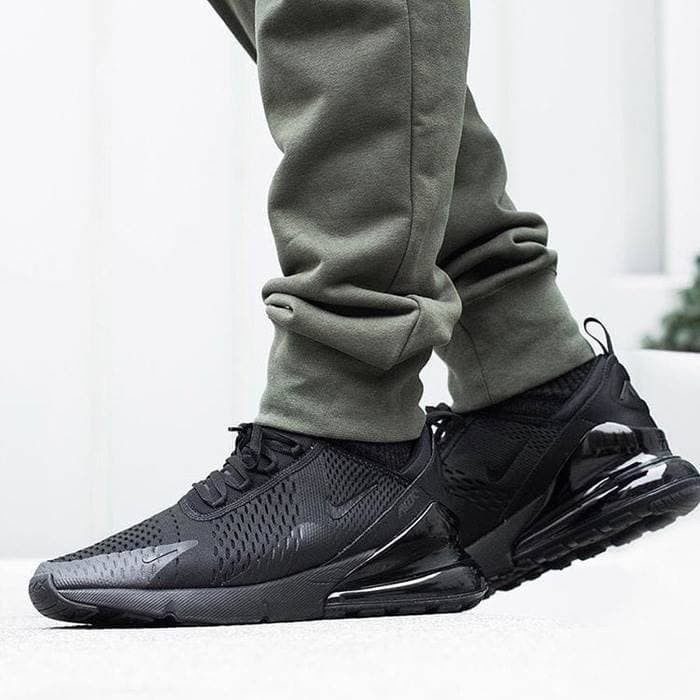 Sepatu Nike Air max Air Max 270 Full Black