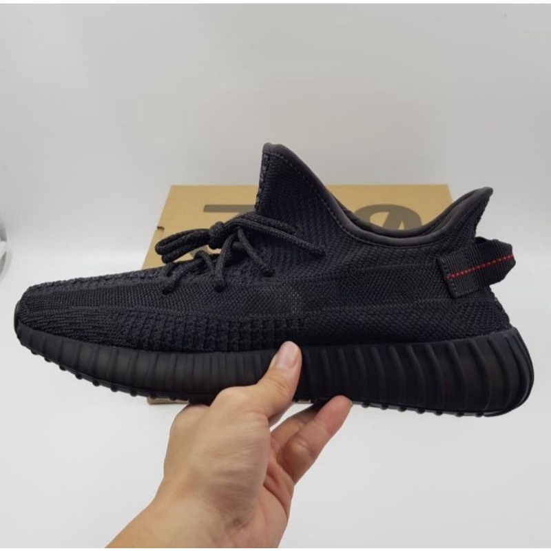 YEEZY 350 V2 BLACK NON REFLECTIVE