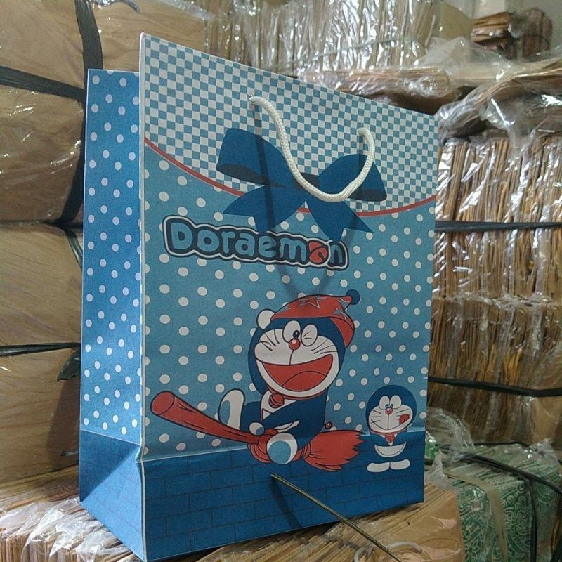 Paper bag/ tas kertas ulang tahun bingkisan snack hello Kitty 20x25 (0103)