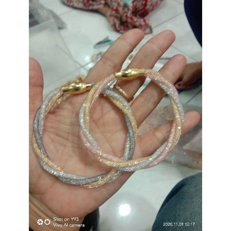 gelang kristal plintir