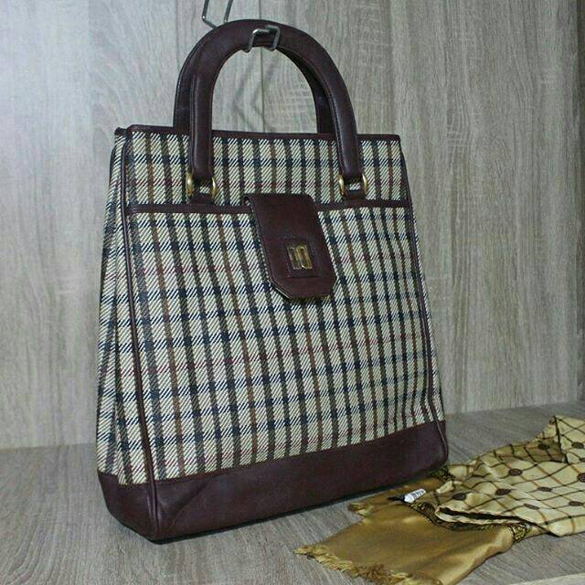 Tas DAKS London Authentic Preloved Second Kulit Asli Original