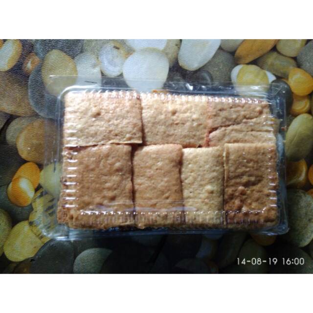 

Kue Bangkit khas Martapura Kalimantan Selatan