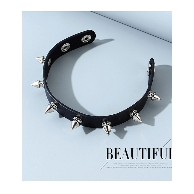 LRC Anting Tusuk Fashion Black Rivet Alloy Mens Bracelet Y64884