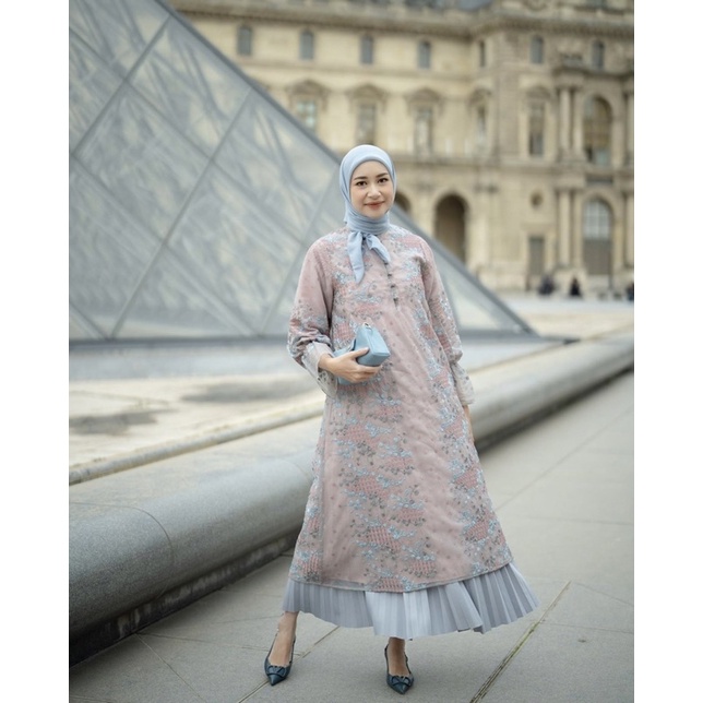 PL / preloved like new Charlotte Tunik Blush Heavenlights HL size L