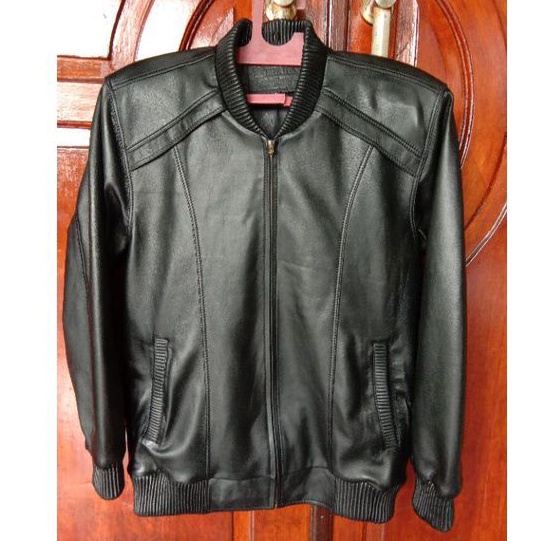 NEW BOMBER JAKET KULIT DOMBA SUPER 100%. UANG KEMBALI KALAU TERBUKTI PALSU.