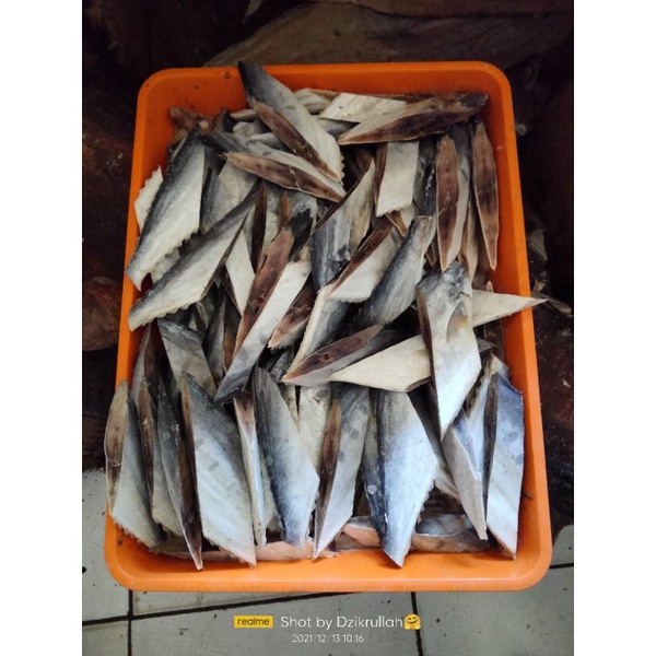 

Ikan Tenggiri/Wais Potong 500g-1kg