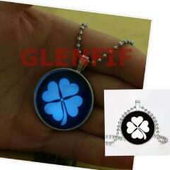 Kalung Liontin Glow in The Dark - CLOVER