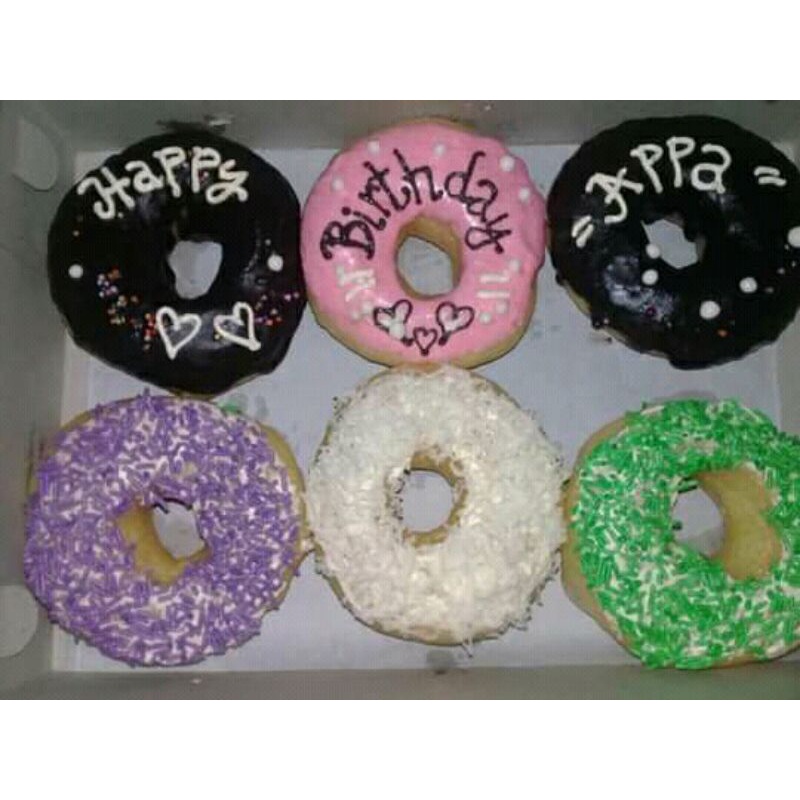 

donat ultah bisa request nama dan motif