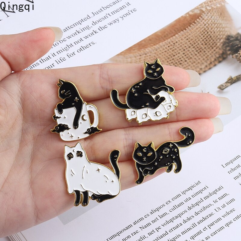 Bros Pin Enamel Desain Hantu Kucing Tengkorak Bintang Warna Hitam Gaya Gothic Punk Untuk Hadiah Halloween