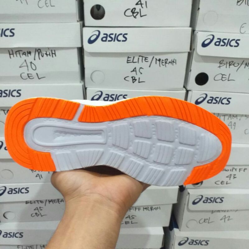 sepatuRunningNikeGradOri