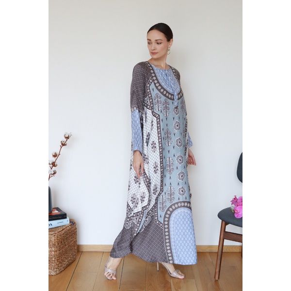 Kaftan Lengan Panjang Djamila Blue Cream