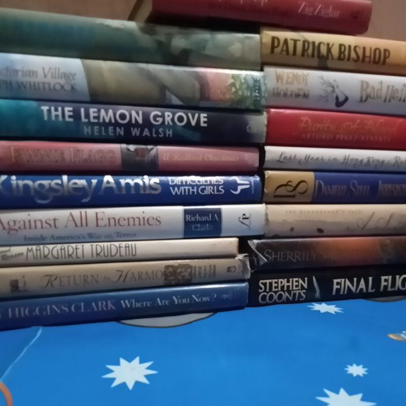 Novel Bahasa Inggris Bekas Hardcover / Buku Bahasa Inggris Hardcover 1 Kilo 2 Buku