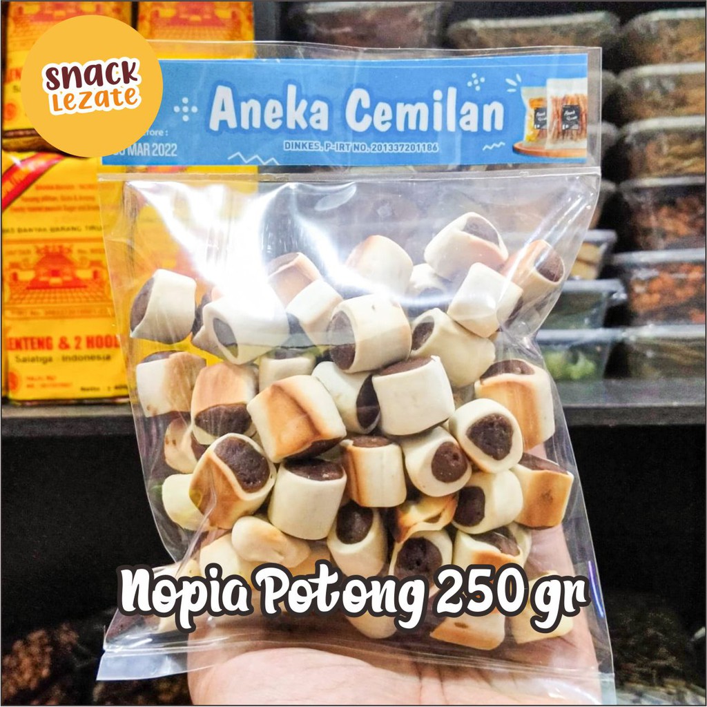 

Nopia Potong 250gr / Rasa Gula Jawa/ Kue Mino / Nopia / Cemilan Jadul / Pia Kue Roti Basah