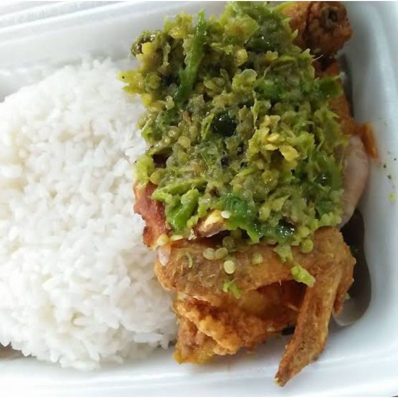 

Nasi + Ayam sambel ijo