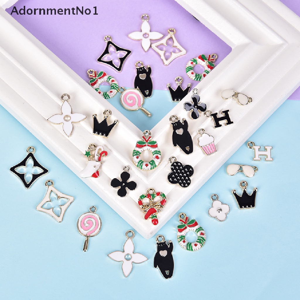 (AdornmentNo1) 30pcs / Set Charms Enamel Gaya Campur Bahan Alloy Untuk Aksesoris Gelang / Perhiasan DIY