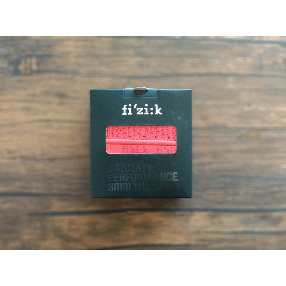 Fizik Bartape Tacky Touch Performance Red Berkualitas