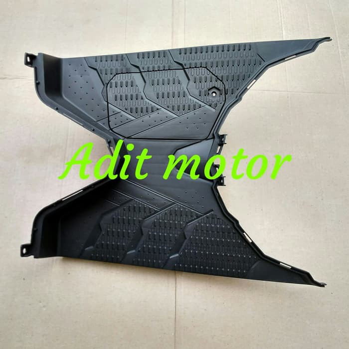 Cover Dek Bawah Dek Lantai Injakan Kaki Honda Vario CBS 125 150 Fi Led