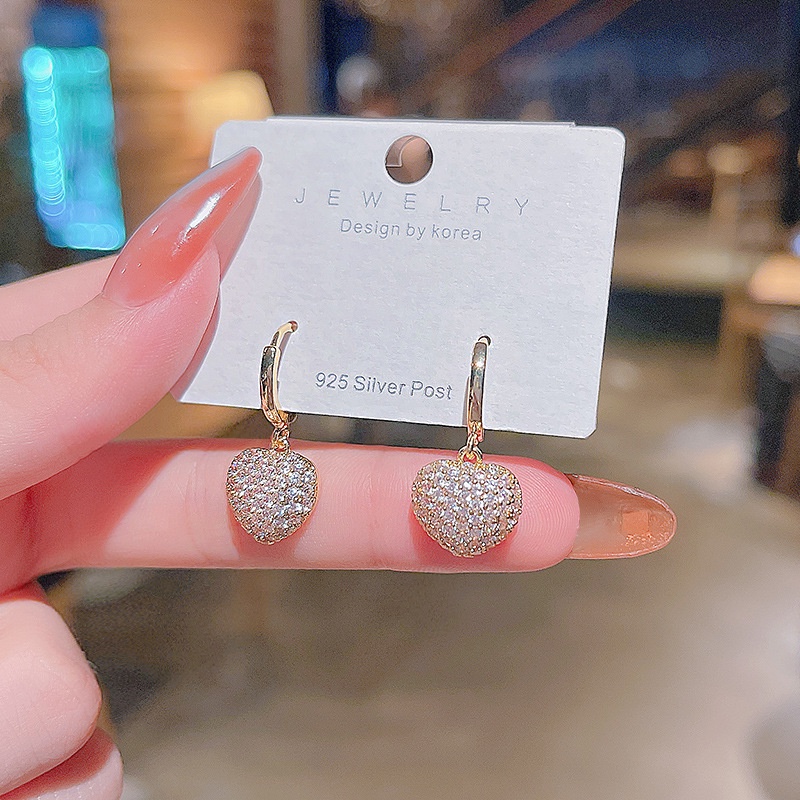Anting S925 silver needle Bentuk Hati Aksen Zircon Untuk Wanita