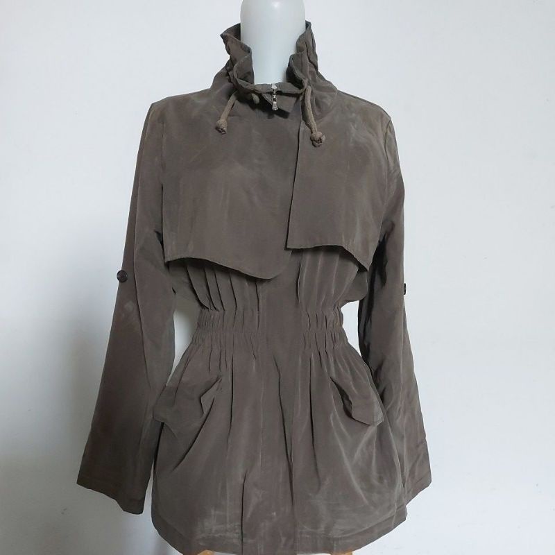 Jaket parka hijau army