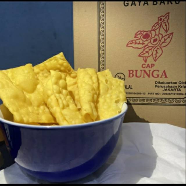 

Keripik bawang. renyah. gurih. uenak originak 1kg/dus