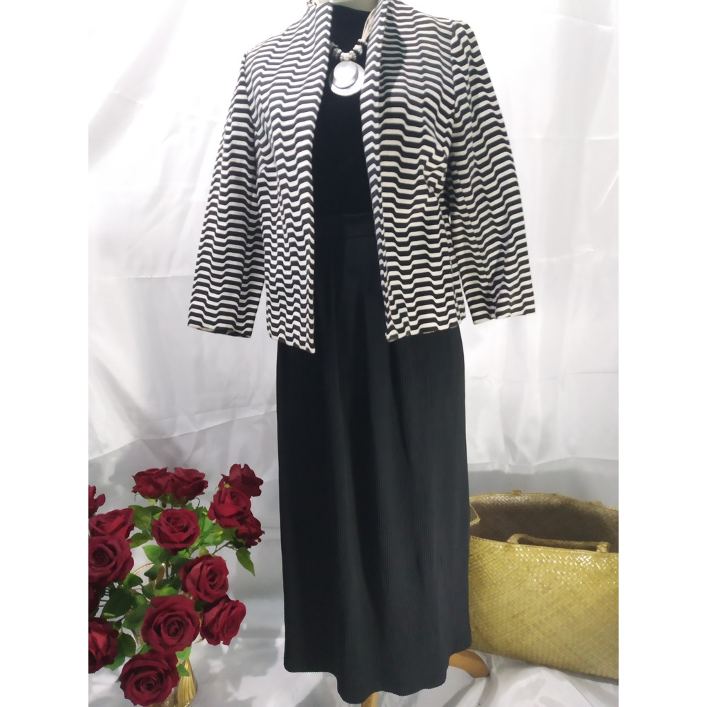 [setelan kerja]Blazer stripe LIZ CLAIBORNE + ROK plisket hitam ST.IVES Set