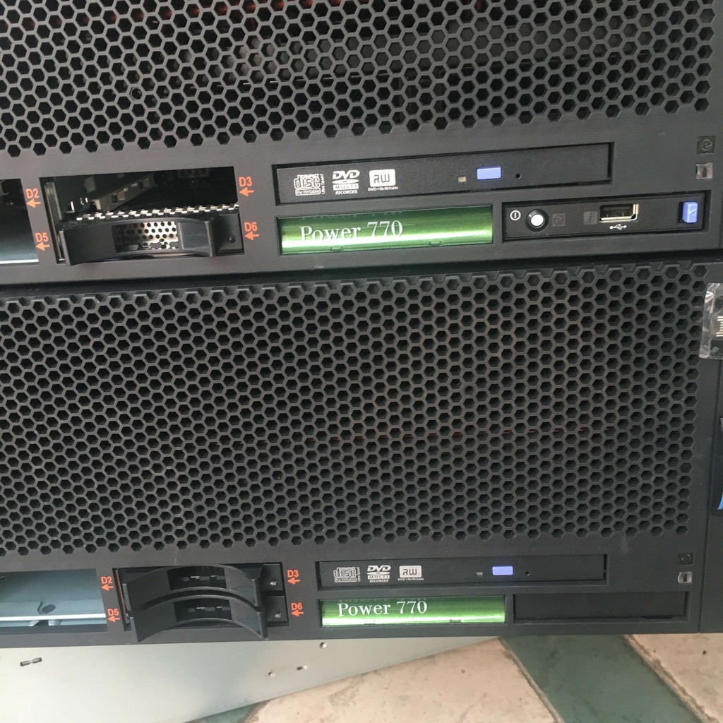 Server IBM Power 770 P770 Normal