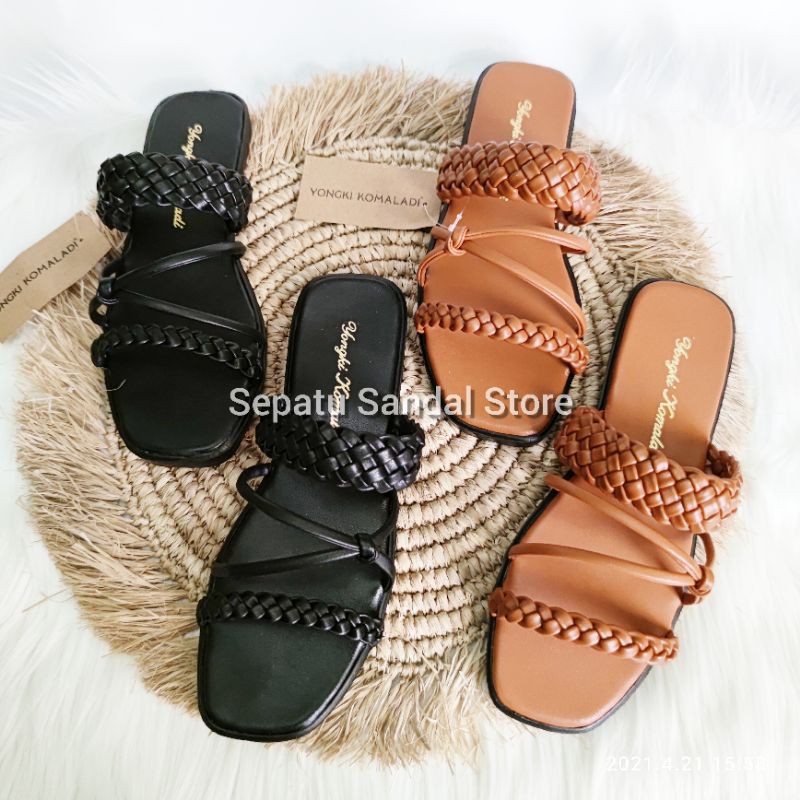 Sandal Wanita Yongki Komaladi Selop DF003