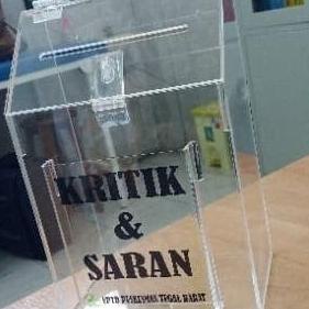 

TERLARIS AKRILIK KOTAK KRITIK DAN SARAN 017 ( PACKING AMAN )