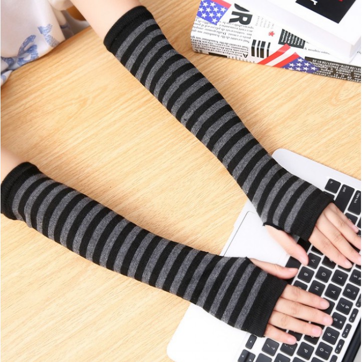 OSM - F495 Manset Jempol / Manset Tangan Wanita / Handsock Lembut Wanita / Kain Penutup Lengan-Hitam Abu