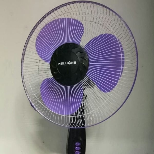 Kipas Angin Berdiri WELHOME WH-1681 16 Inch Stand Fan Kaki Bulat Putaran Kipas Halus