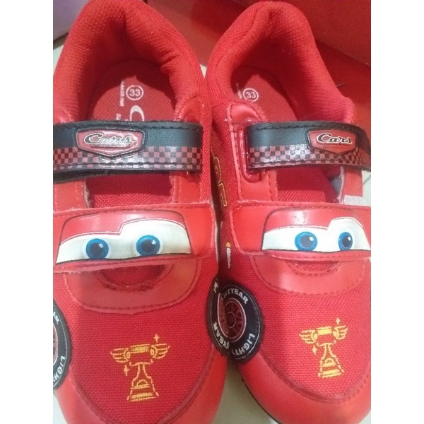 sepatu anak disney cars sz. 33