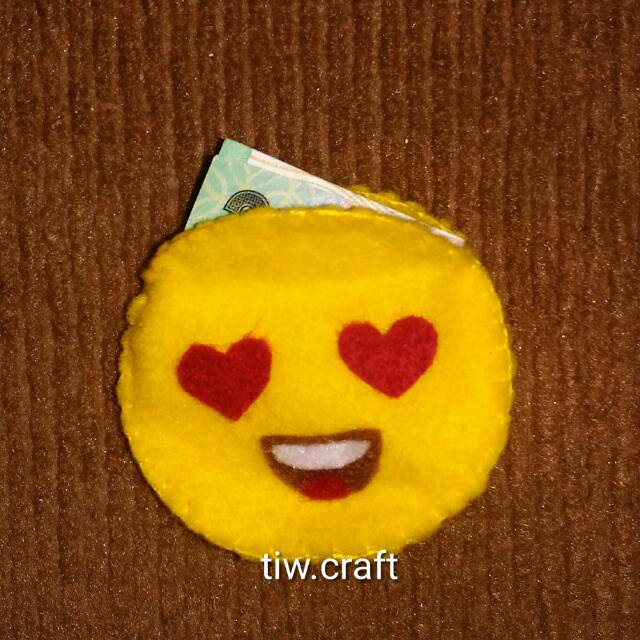 

Flanel Angpau Lebaran Emoticon