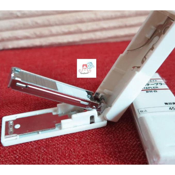 

Promo Muji Mini Potable Stapler / Staples - Normal