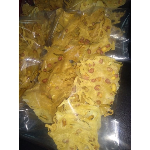 

peyek kacang tanah