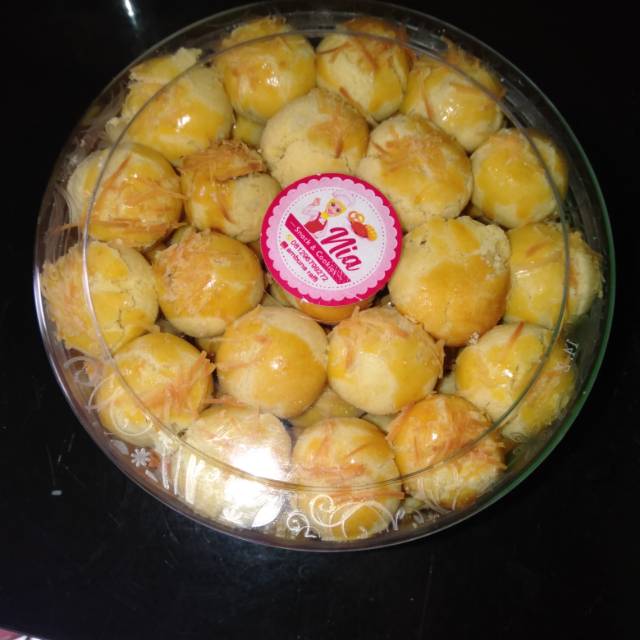 

KUE NASTAR NANAS LUMER